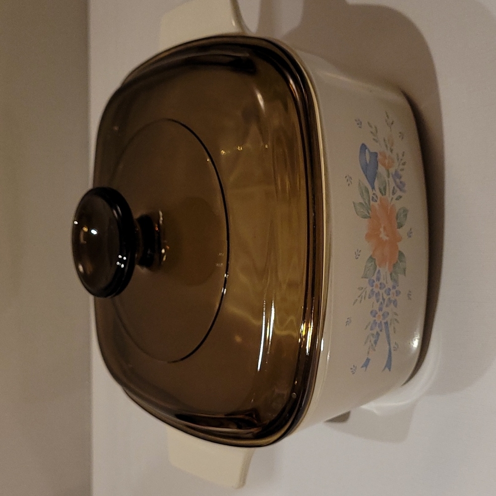 Vintage corningware A-1.5-B 1.5L Symphony beige Casserole dish with lid